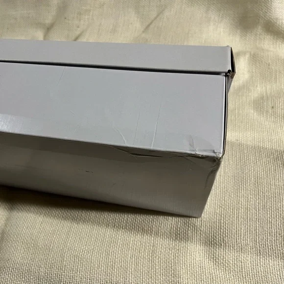 Steve Madden Talent-R Silver Rhinestone Flats, NIB - Picture 8 of 9